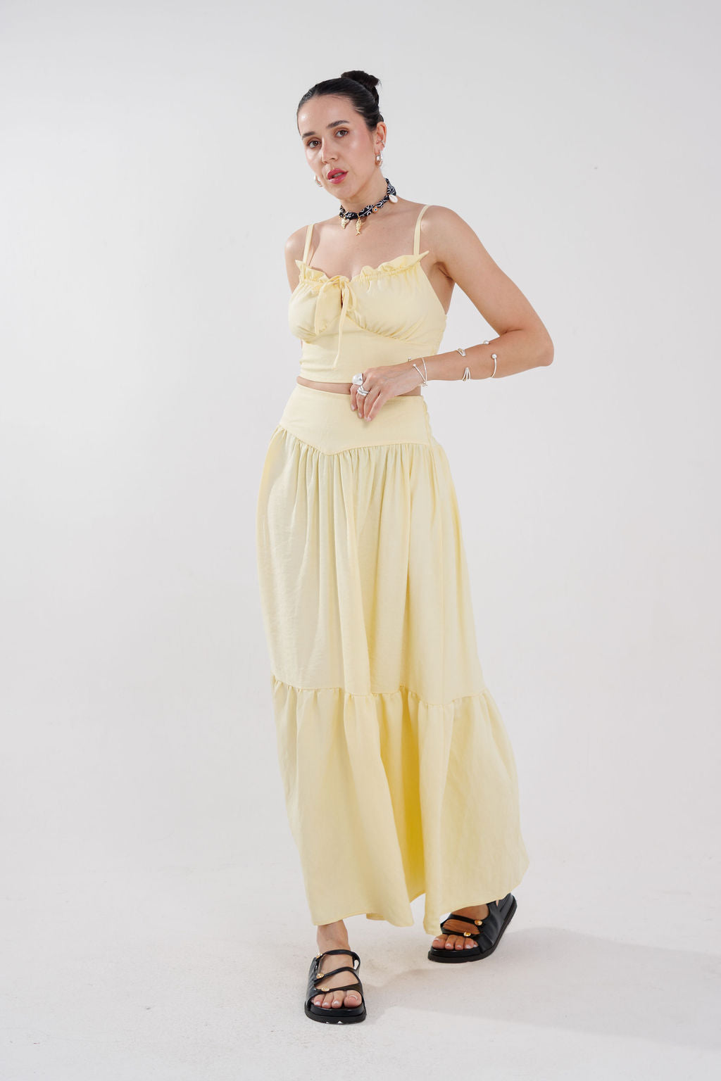 CONJUNTO CROPPED E SAIA MANUELA