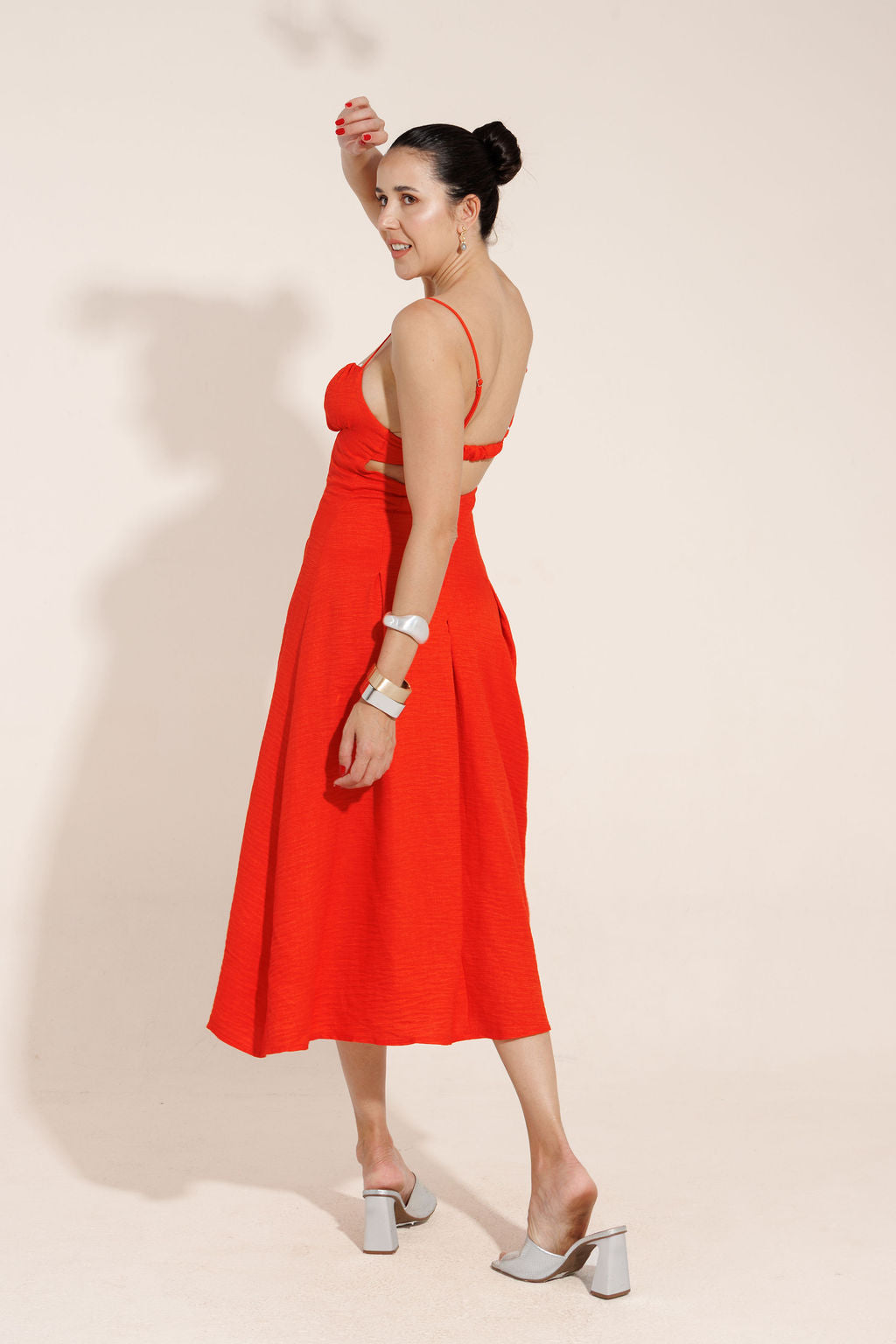 VESTIDO MIDI COM BUSTO FRANZIDO VALENTINA