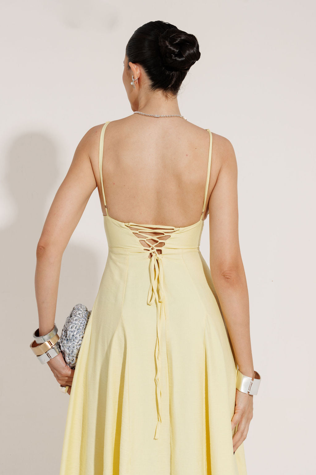 VESTIDO MIDI EVASE LAYSLA