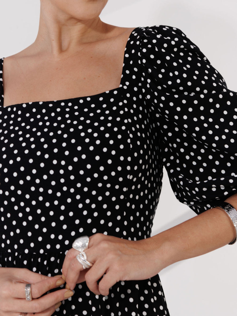 VESTIDO MIDI COM MANGA DAIANA