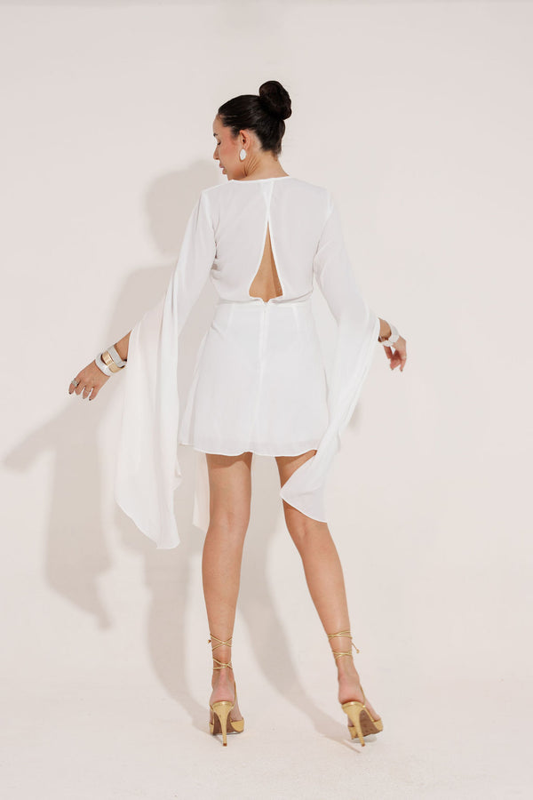 VESTIDO CURTO MANGAS ELEGANTES