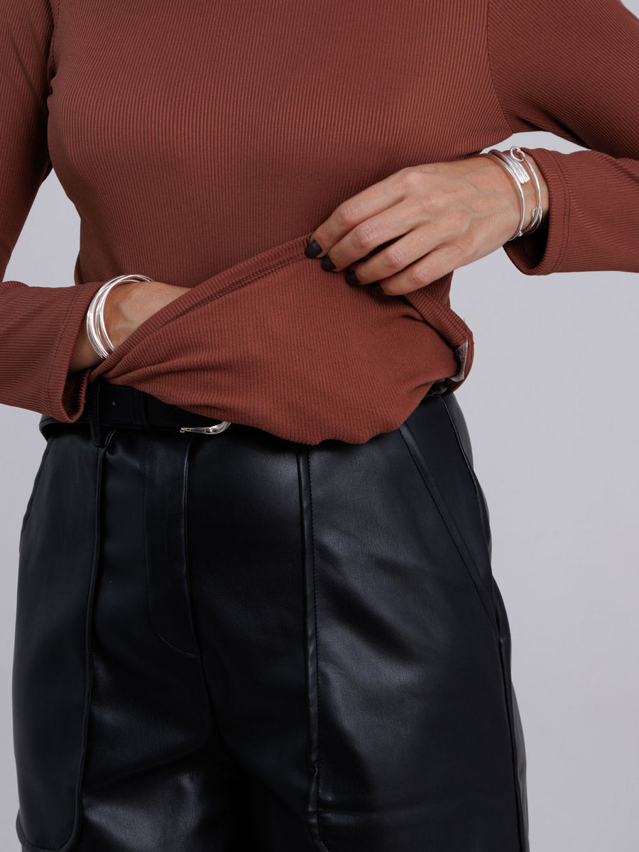 BLUSA CANELADA PELUCIADA