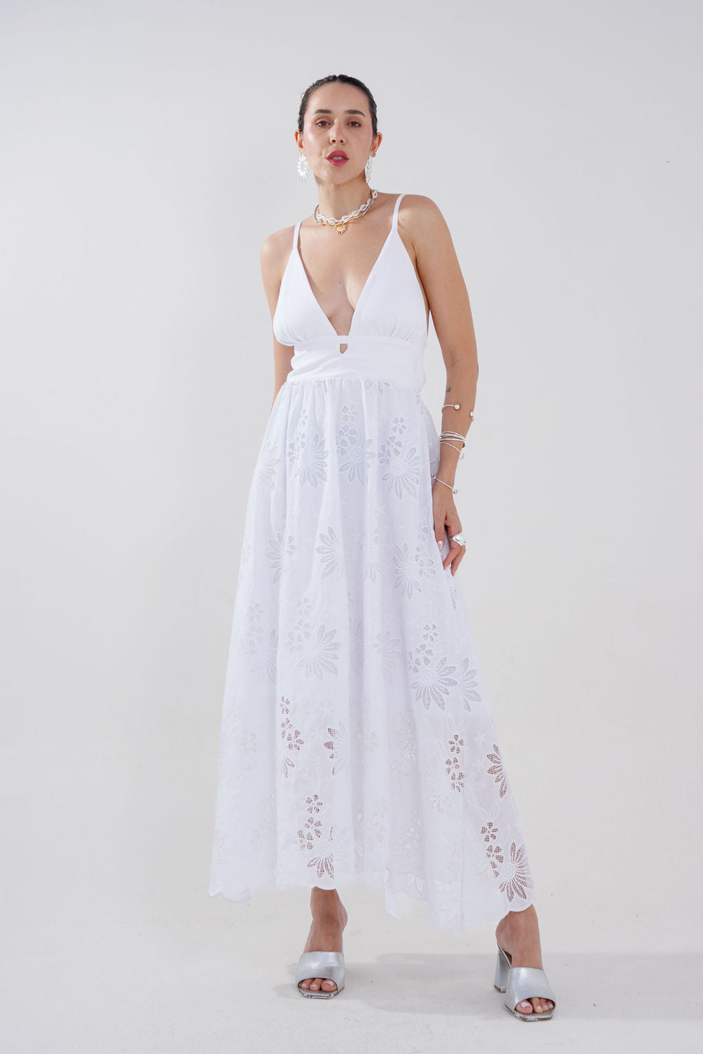 VESTIDO MIDI BORDADO LESE ANA