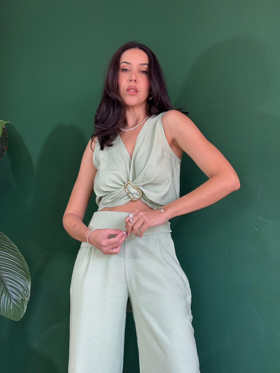 CONJUNTO CALÇA E BLUSA DECOTE EM V VIVIAN