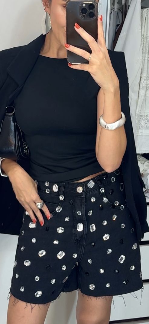 BERMUDA BORDADA PEDRARIA GLOW