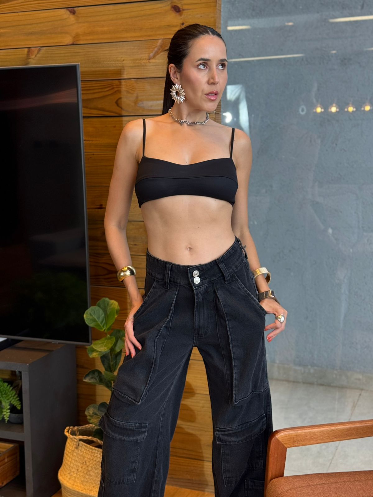 CALÇA CARGO BOLSOS UTILITÁRIOS MAITÊ