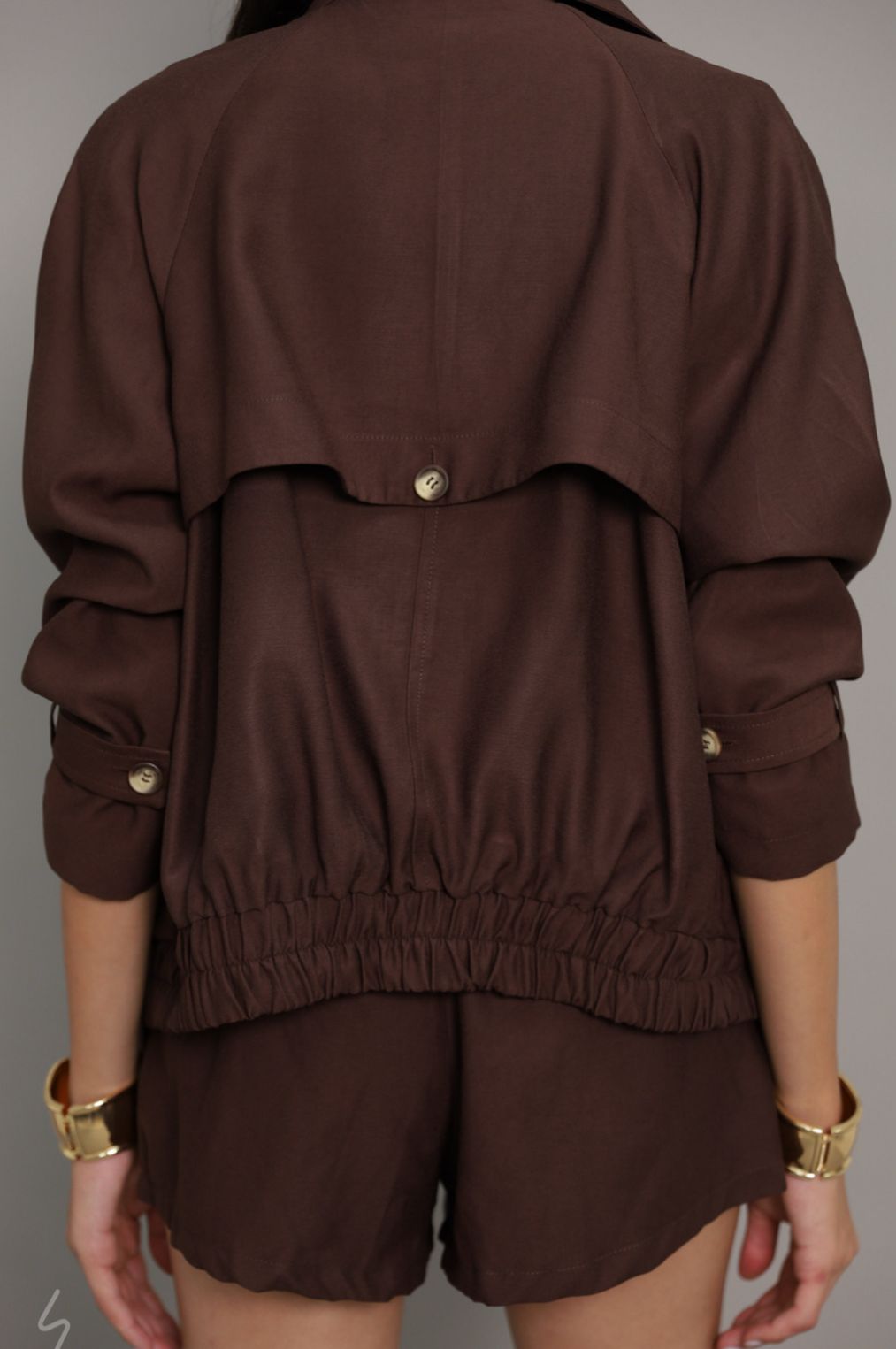 JAQUETA GOLA ALTA CHARLAS