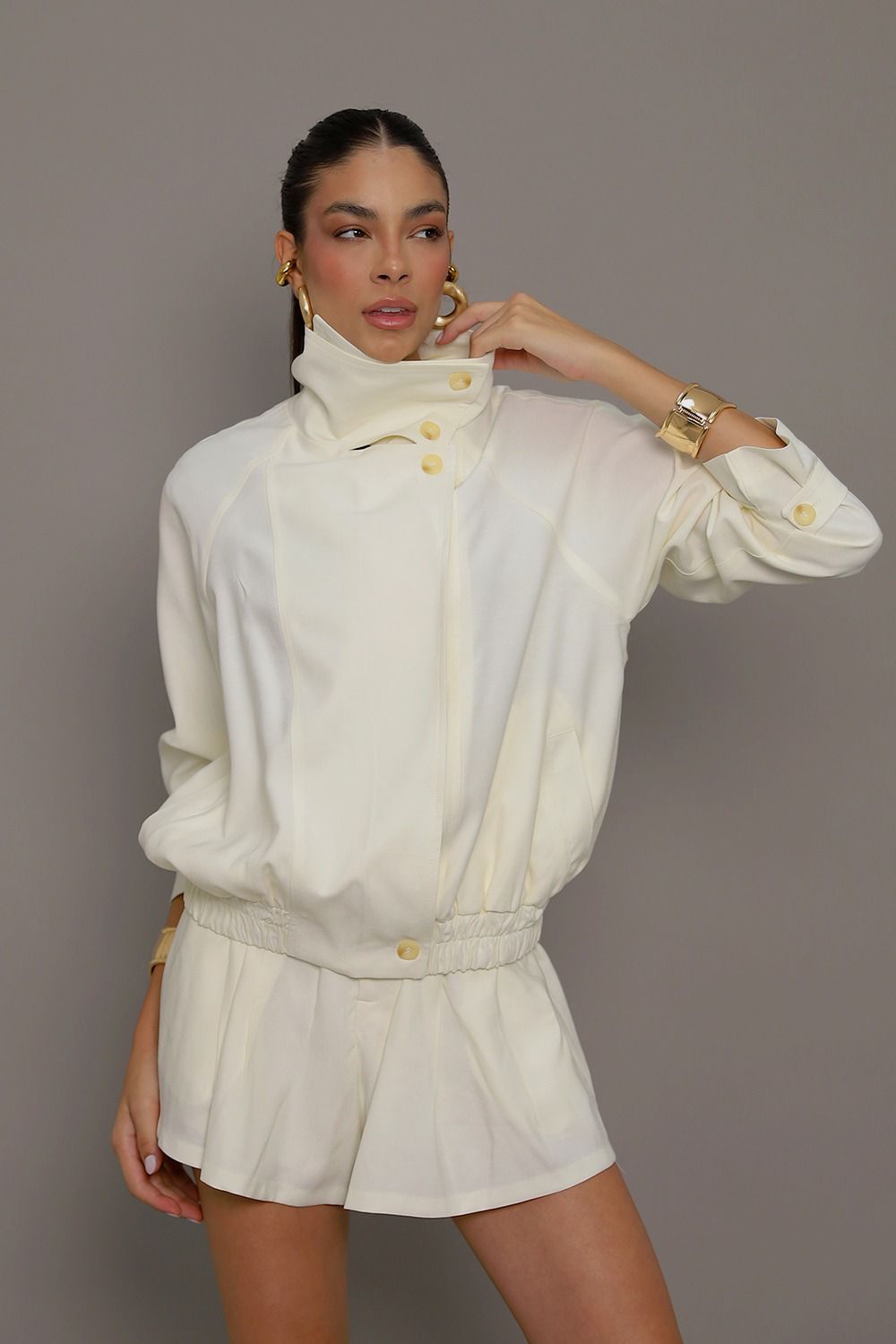 JAQUETA GOLA ALTA CHARLAS