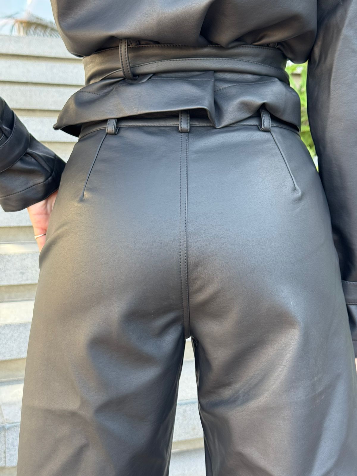 CALÇA COURINO LISO MILAN