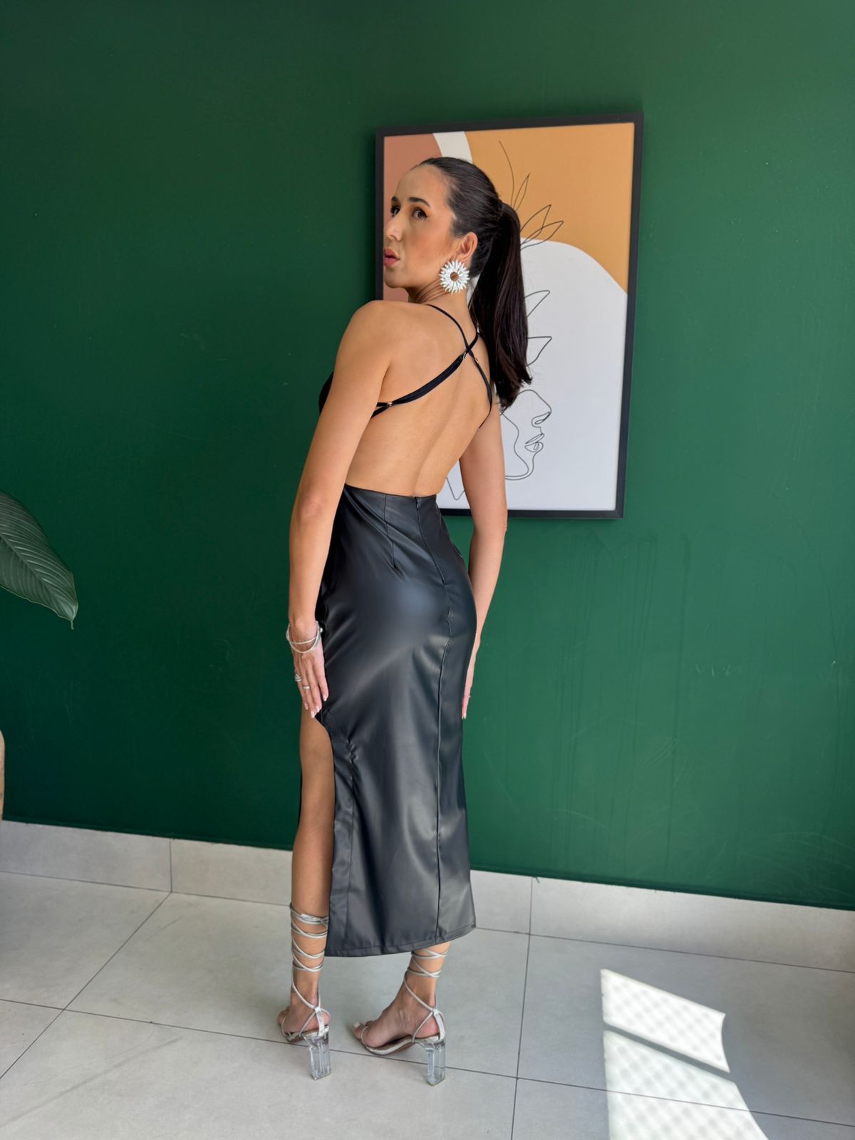 VESTIDO DE COURO MIDI FLAVIA