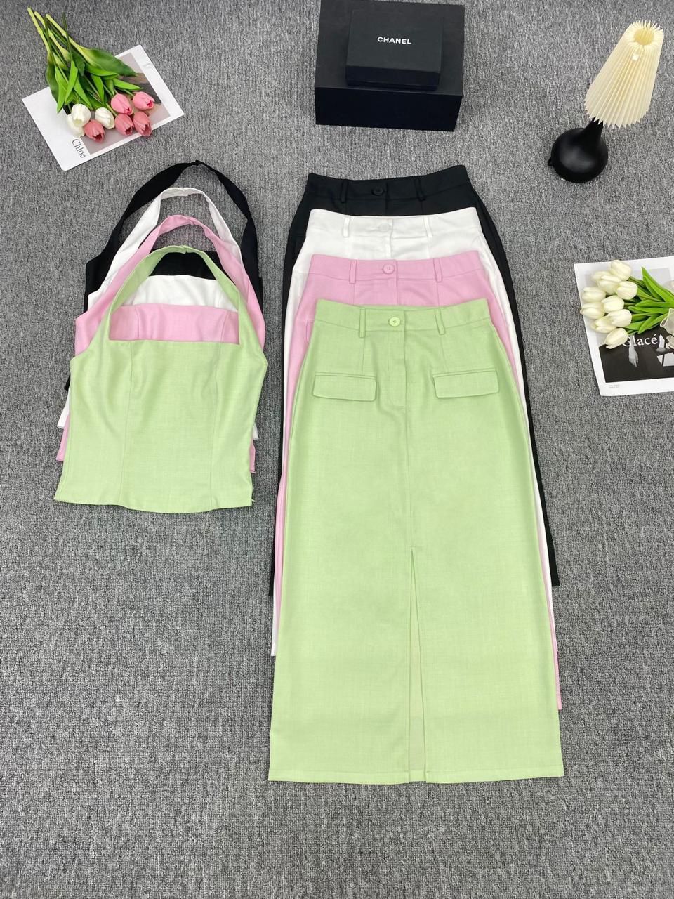 CONJUNTO SAIA E CROPPED CAMILA